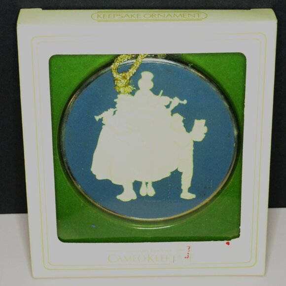 Norman Rockwell Cameo Ornaments Set Of 5 Holiday Decor Christmas Tree - Picture 8 of 11